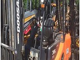 2010 DOOSAN D35S-5 Photo #4