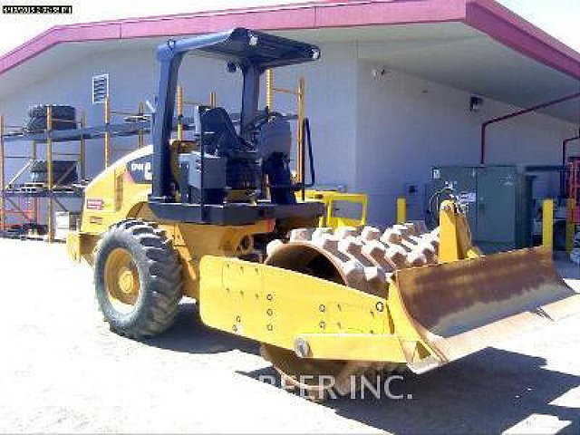 2013 CATERPILLAR CP44 Photo