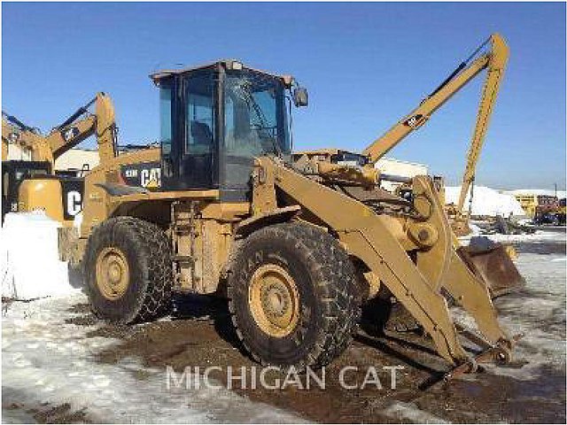 2010 CATERPILLAR 938H Photo