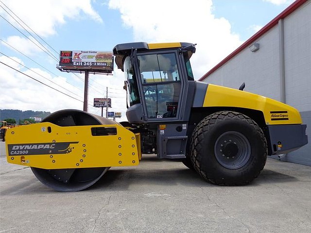 2015 DYNAPAC CA2500D Photo