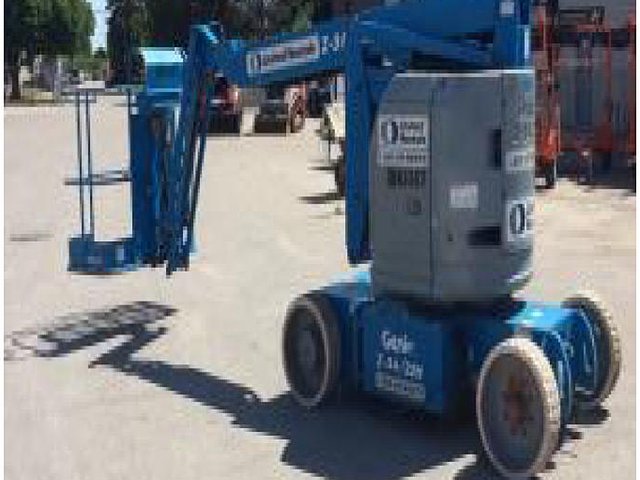 2008 GENIE Z34/22N Photo
