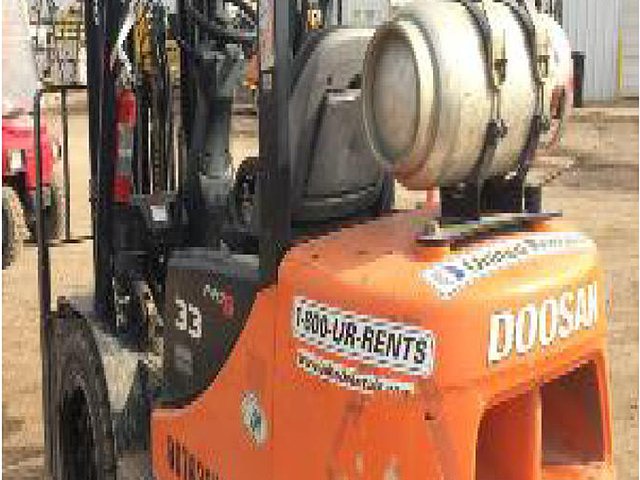 2010 DOOSAN G33P-5 Photo