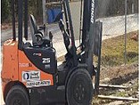 2009 DOOSAN D25S-5 Photo #2