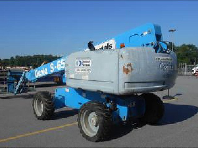 2007 GENIE S65 Photo