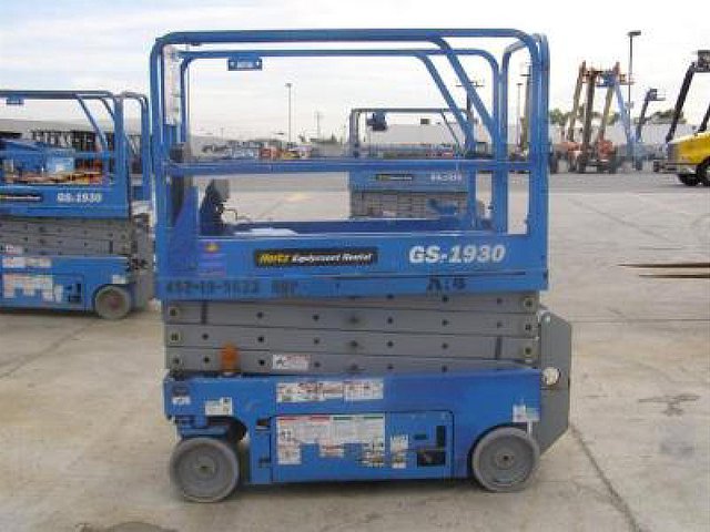 2011 GENIE GS1930 Photo