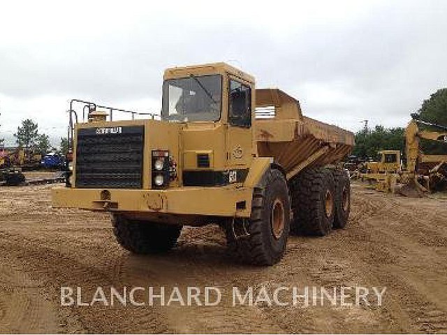 1989 CATERPILLAR D400 Photo