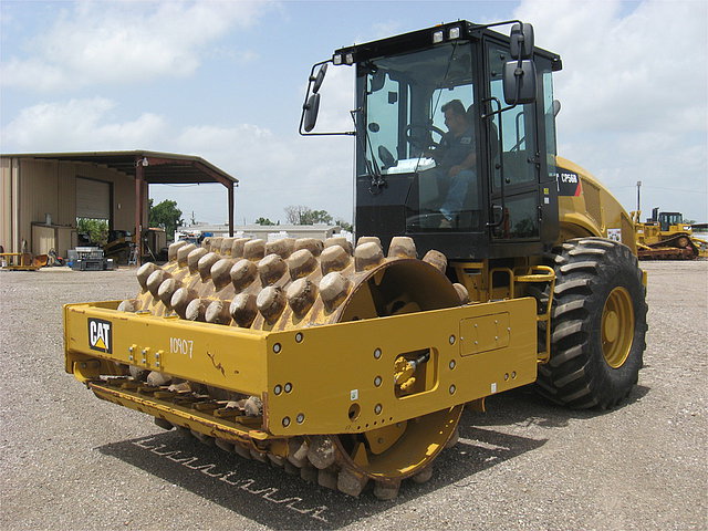 2013 CATERPILLAR CP56B Photo