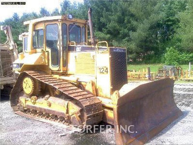 1999 CATERPILLAR D6M Photo