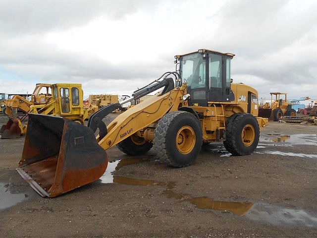 2005 CATERPILLAR 930G Photo