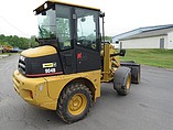 2005 CATERPILLAR 904B Photo #3