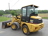 2005 CATERPILLAR 904B Photo #4