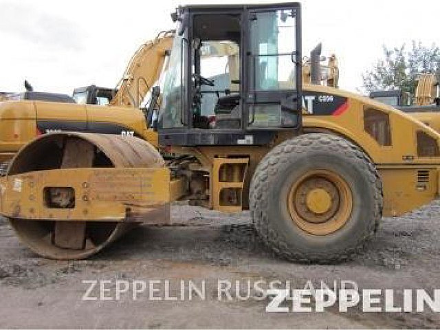 2012 CATERPILLAR CS56 Photo