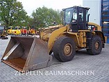12 CATERPILLAR 938H