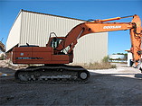 2009 DOOSAN DX225 LC Photo #2