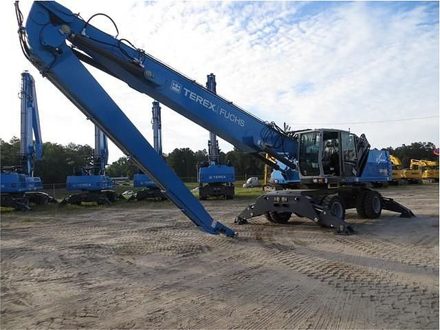 2015 FUCHS MHL360E Photo
