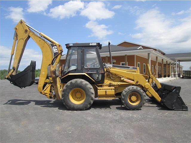 CATERPILLAR 446B Photo