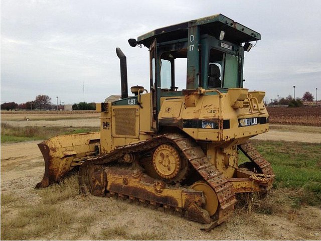 1995 CATERPILLAR D4H LGP Photo