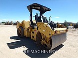 13 CATERPILLAR CB64