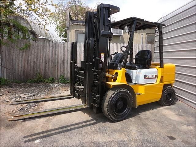 2002 CATERPILLAR DP35K Photo