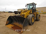 12 CATERPILLAR 938H