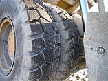 2010 CATERPILLAR 777F Photo #9