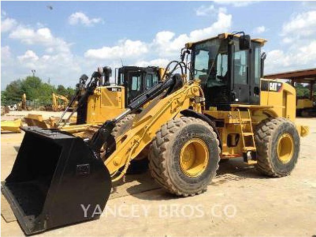 2011 CATERPILLAR 930H Photo
