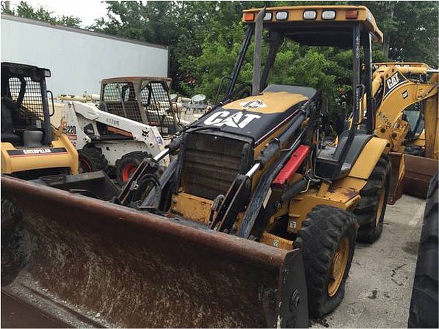 03 CATERPILLAR 420D IT