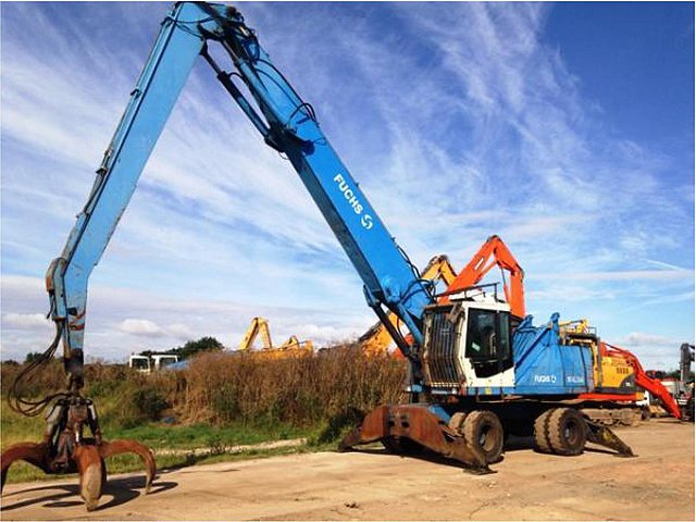 2001 FUCHS MHL350 Photo