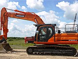 2007 DOOSAN DX300 LC Photo #2