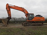 2008 DOOSAN DX420 LC Photo #2