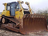 10 CATERPILLAR D6T XL