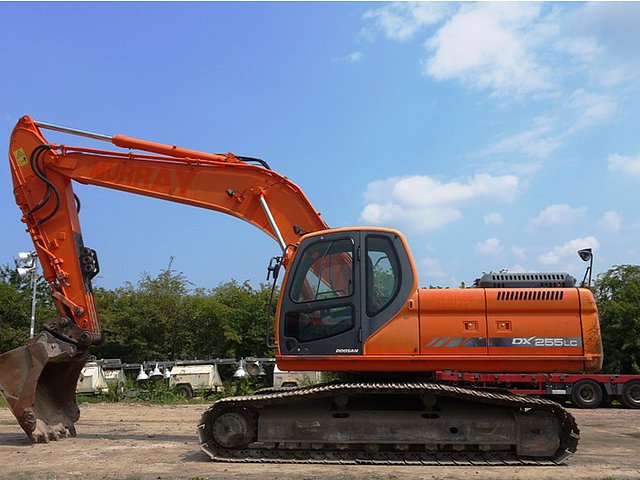 2007 DOOSAN DX255LC Photo