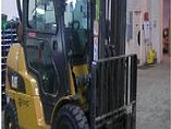 11 CATERPILLAR P9000