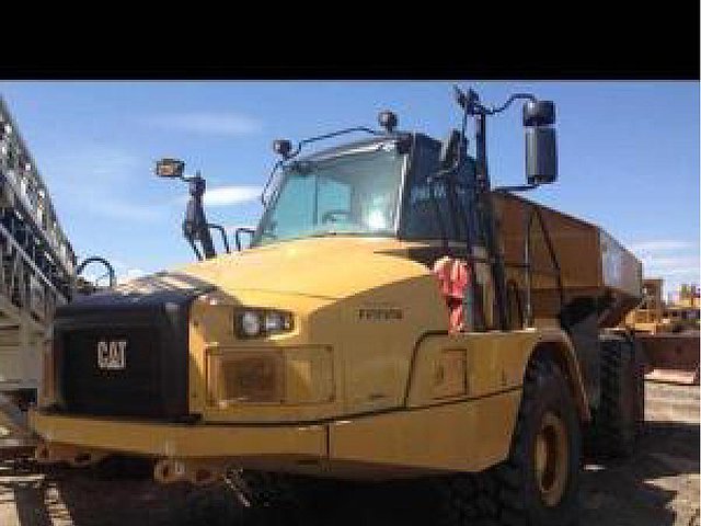 2014 CATERPILLAR 730C Photo