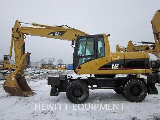 2005 CATERPILLAR M316C Photo