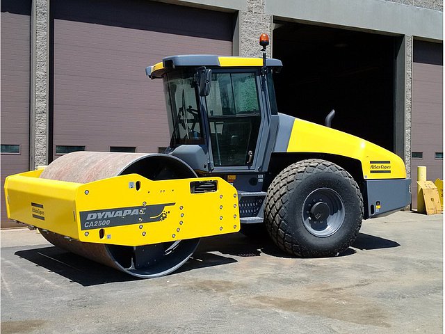 2015 DYNAPAC CA2500D Photo