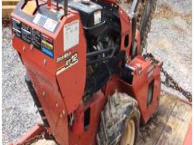 2011 DITCH WITCH RT12 Photo
