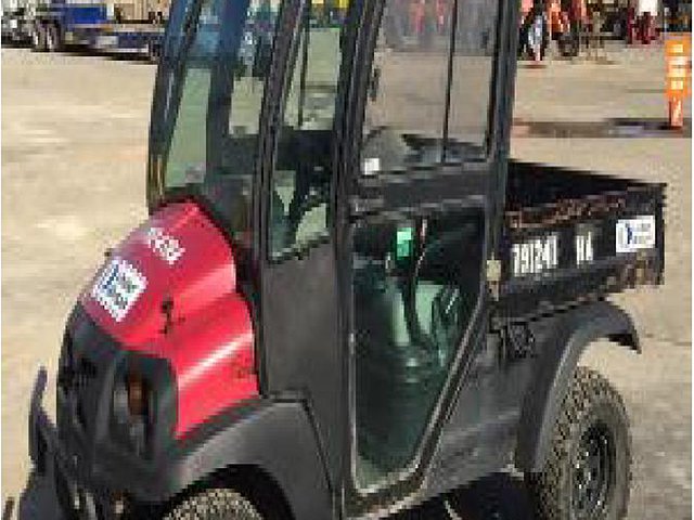 09 CLUB CAR XRT 1550G W/CAB