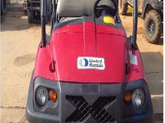 2011 CLUB CAR XRT1550 Photo