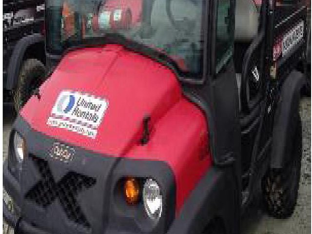 2010 CLUB CAR XRT 1550G W/CAB Photo