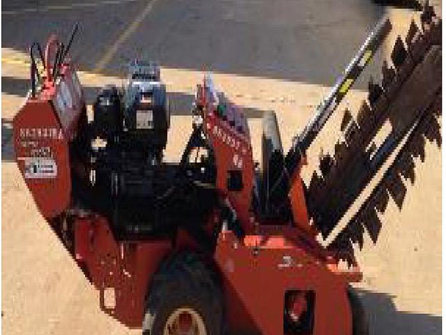2011 DITCH WITCH RT12 Photo