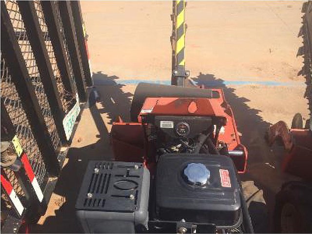 2011 DITCH WITCH RT12 Photo
