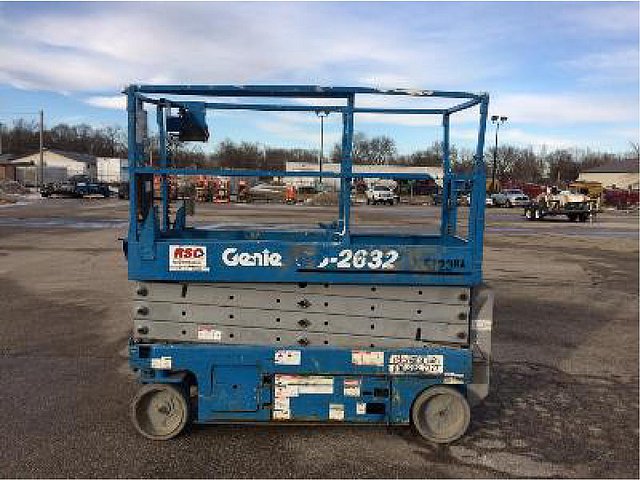 2007 GENIE GS2632 Photo