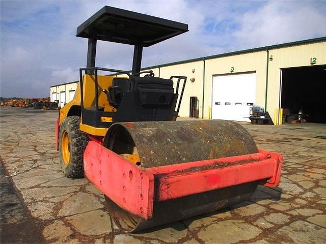 2000 DYNAPAC CA152 Photo