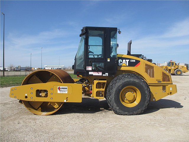 2011 CATERPILLAR CS56 Photo
