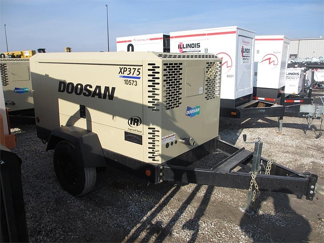 2012 DOOSAN XP375WJD Photo