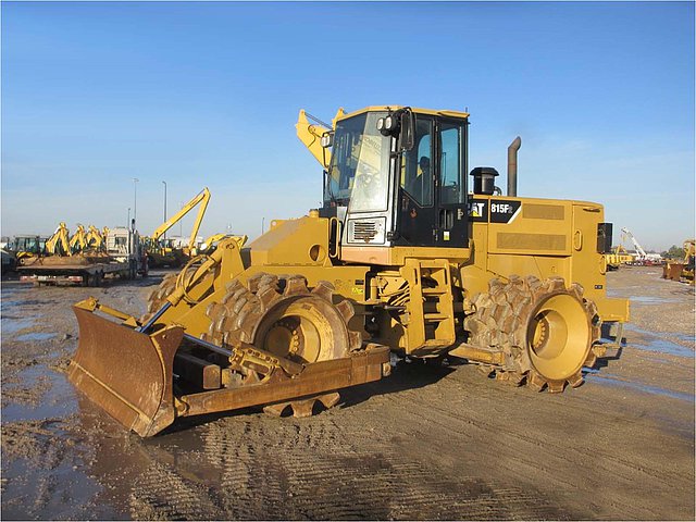 2008 CATERPILLAR 815F II Photo