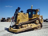 11 CATERPILLAR D8T