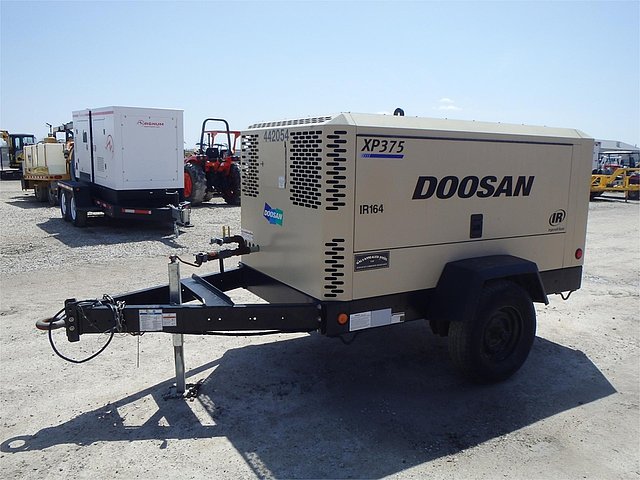 2012 DOOSAN XP375WCU Photo