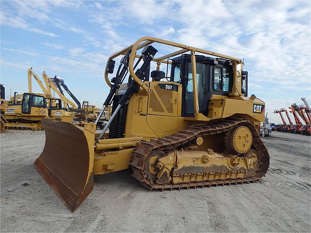 2012 CATERPILLAR D6T XL Photo